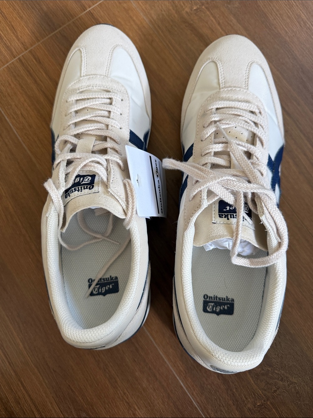 Onitsuka Tiger by Asics Men’s Cream & Navy Retro Sneaker - Picture 6 of 10